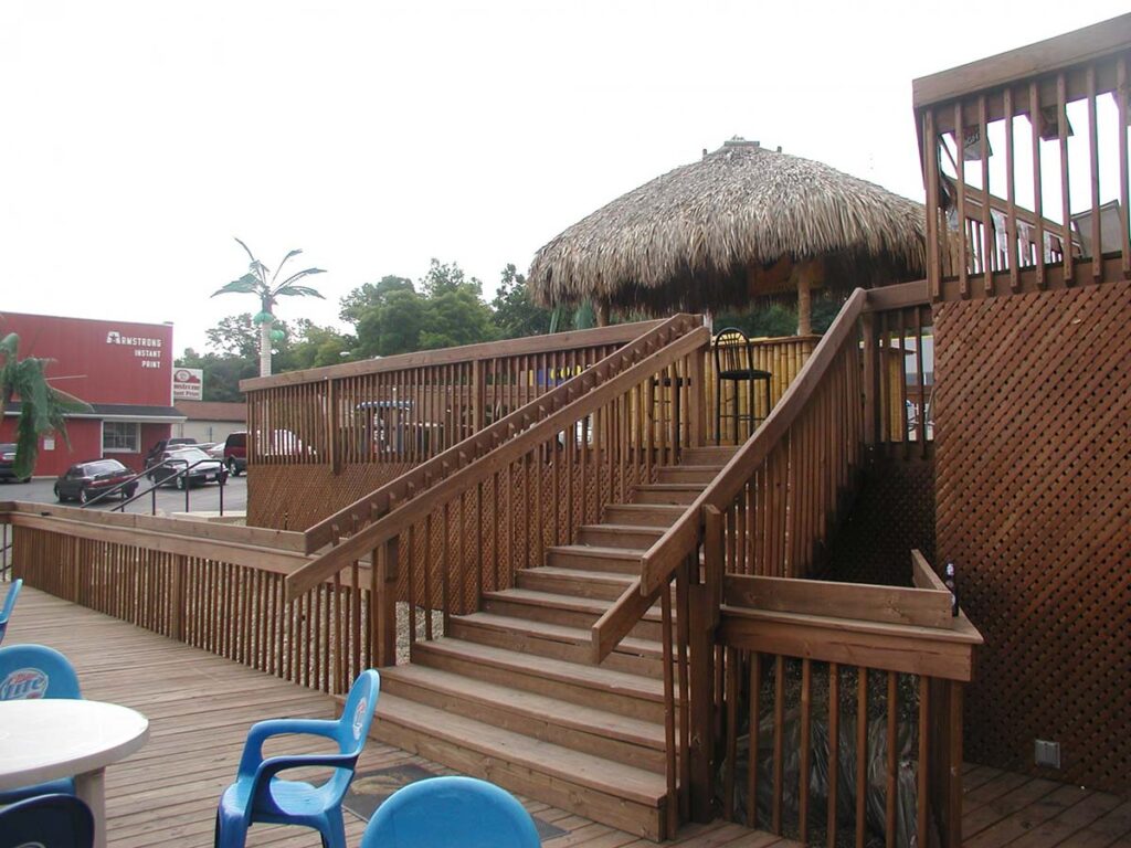 Local Pub’s Outdoor Bar
