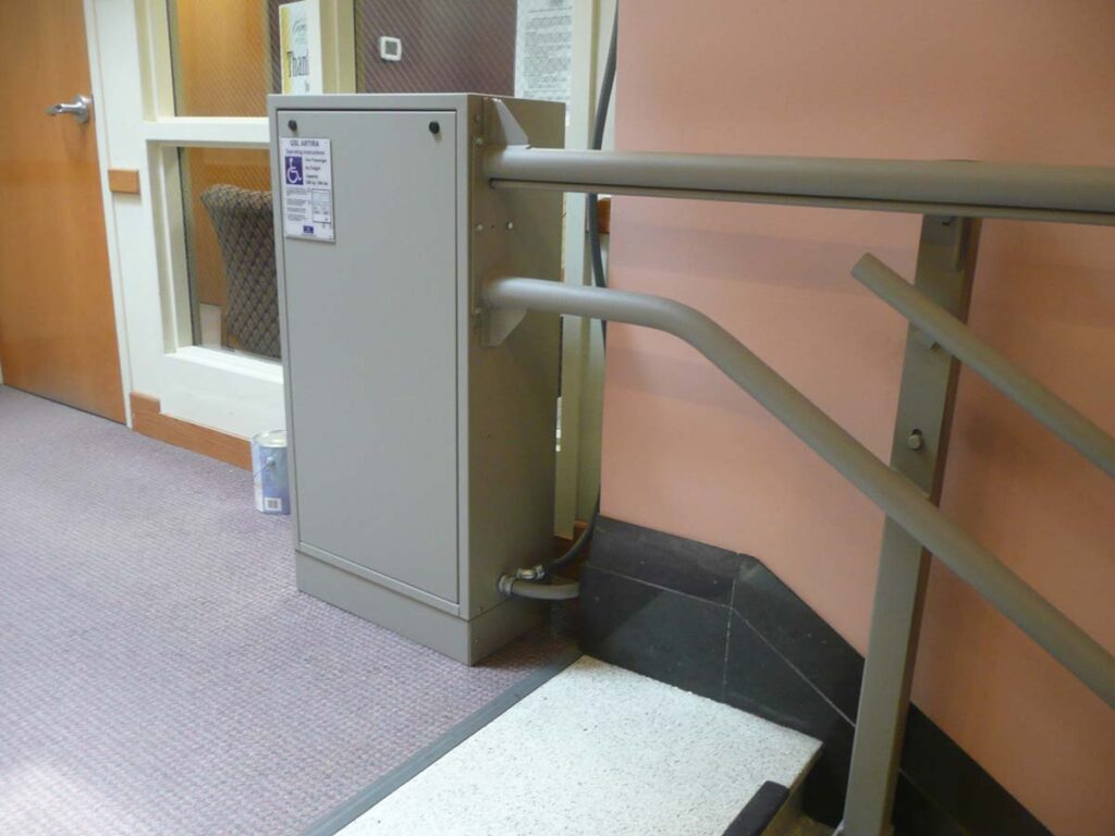 Urbana Municipal Building Chair Lift Project