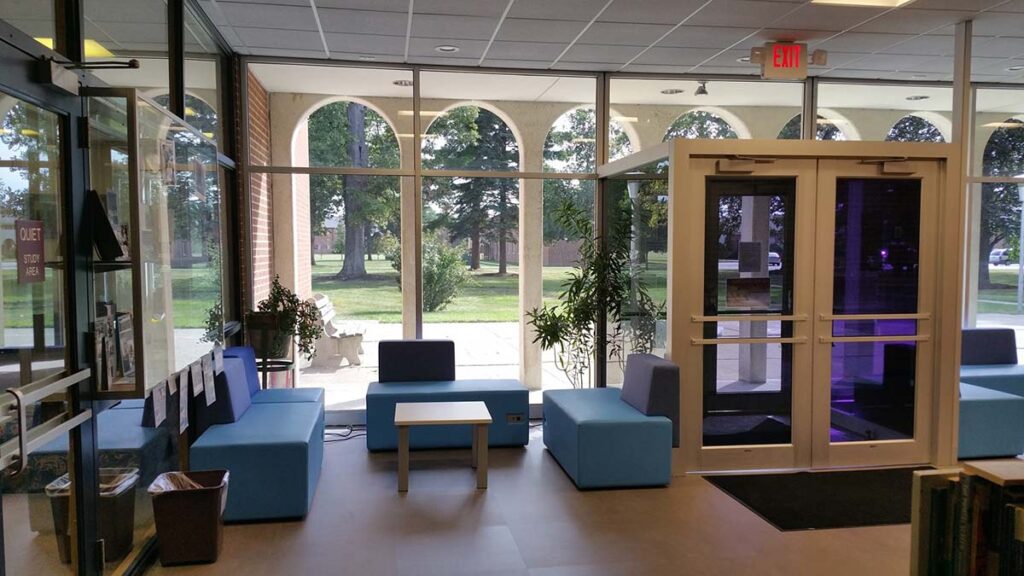 Urbana University – Library Lobby